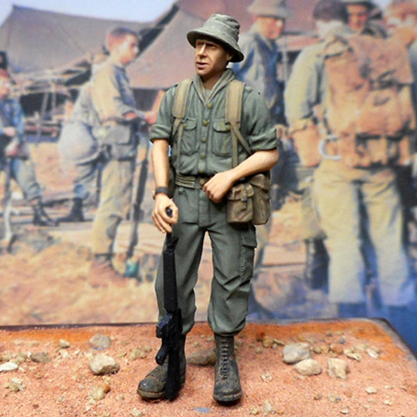 1/35 Vietnam War Australian Signalman, Resin Model Figure Kit, Unassembled and Unpainted
