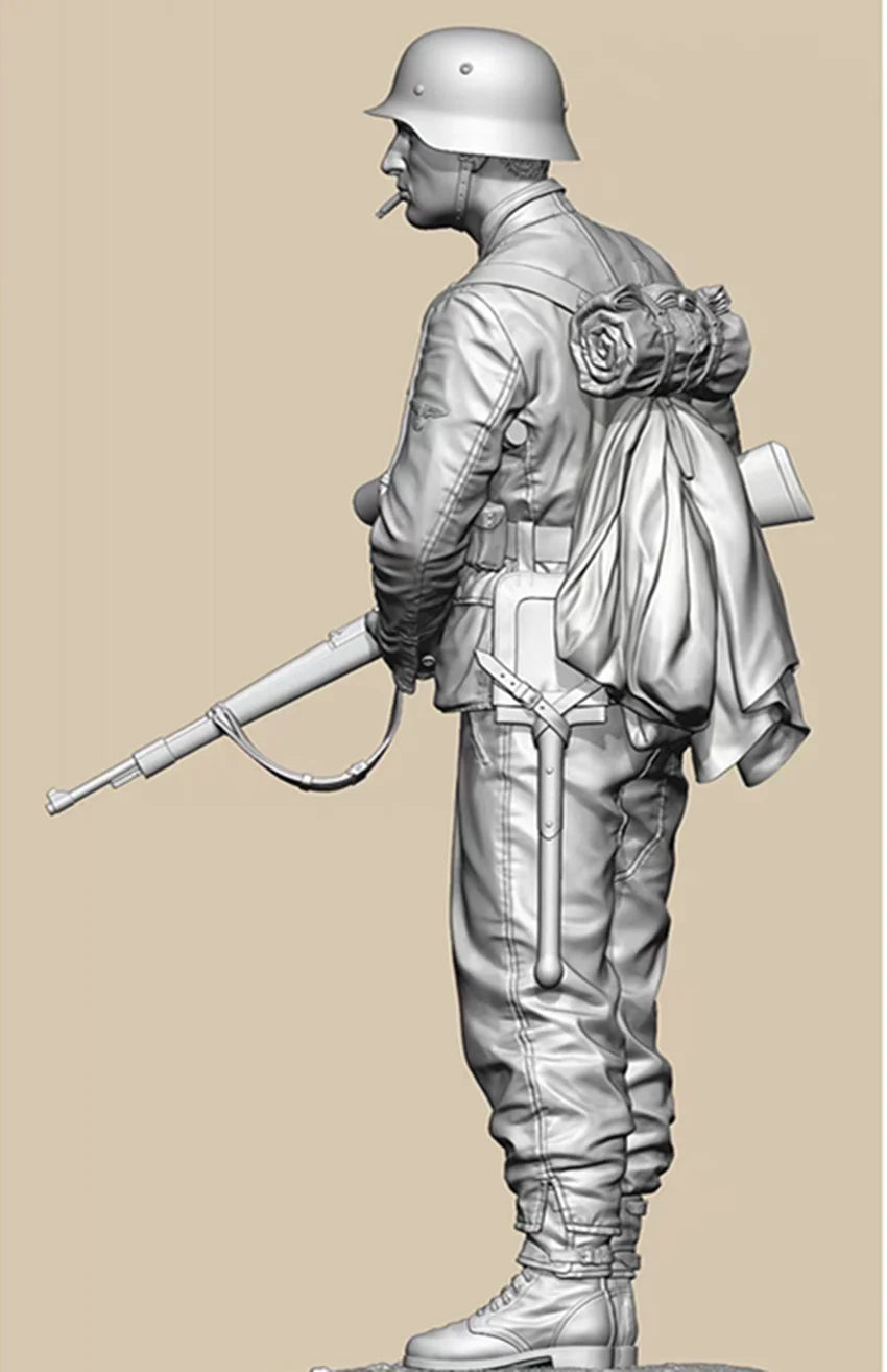 1/16 WWI German Infantry Standing with Rifle, Resin Model Figure Kit, Unassembled and Unpainted