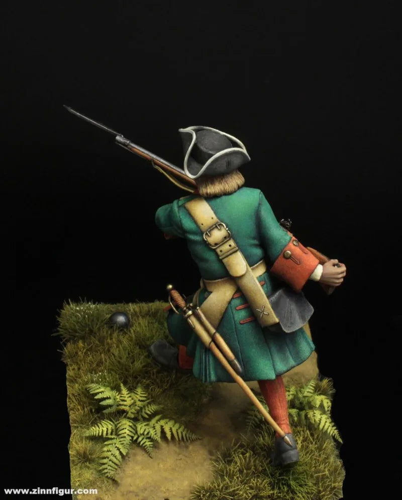 1/24 Napoleonic Russian Musketeer, Resin Model Figure Kit, Unassembled and Unpainted
