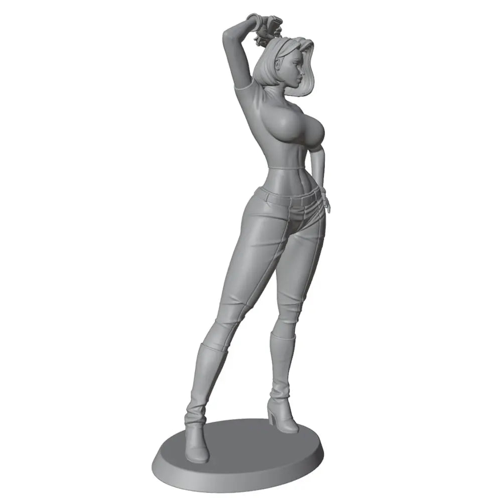 1/24 Barbarian Woman with Raised Battle Axe, Resin Model Figure Kit, Fantasy Theme, Unassembled and Unpainted