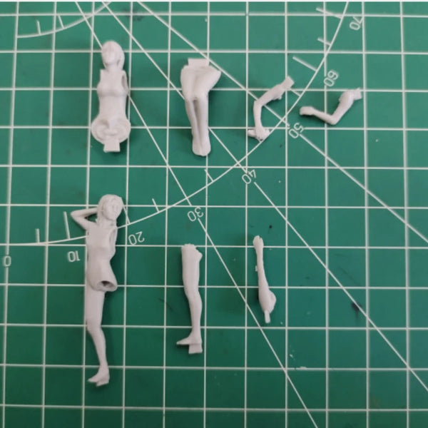 1/35 High School Student, Resin Model Figure Kit, Anime Theme, Unassembled and Unpainted
