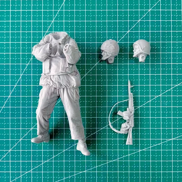 1/16 Modern Infantry Mounted Operations, 3 Figures, Resin Model Figure Kit, Unassembled and Unpainted