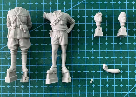 1/35 WWII North Africa, 2 Figures, Resin Model Figure Kit, Unassembled and Unpainted