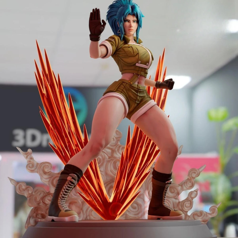 Female Spike Armor Warrior, Resin Model Figure Kit, Fantasy Theme, Unassembled and Unpainted