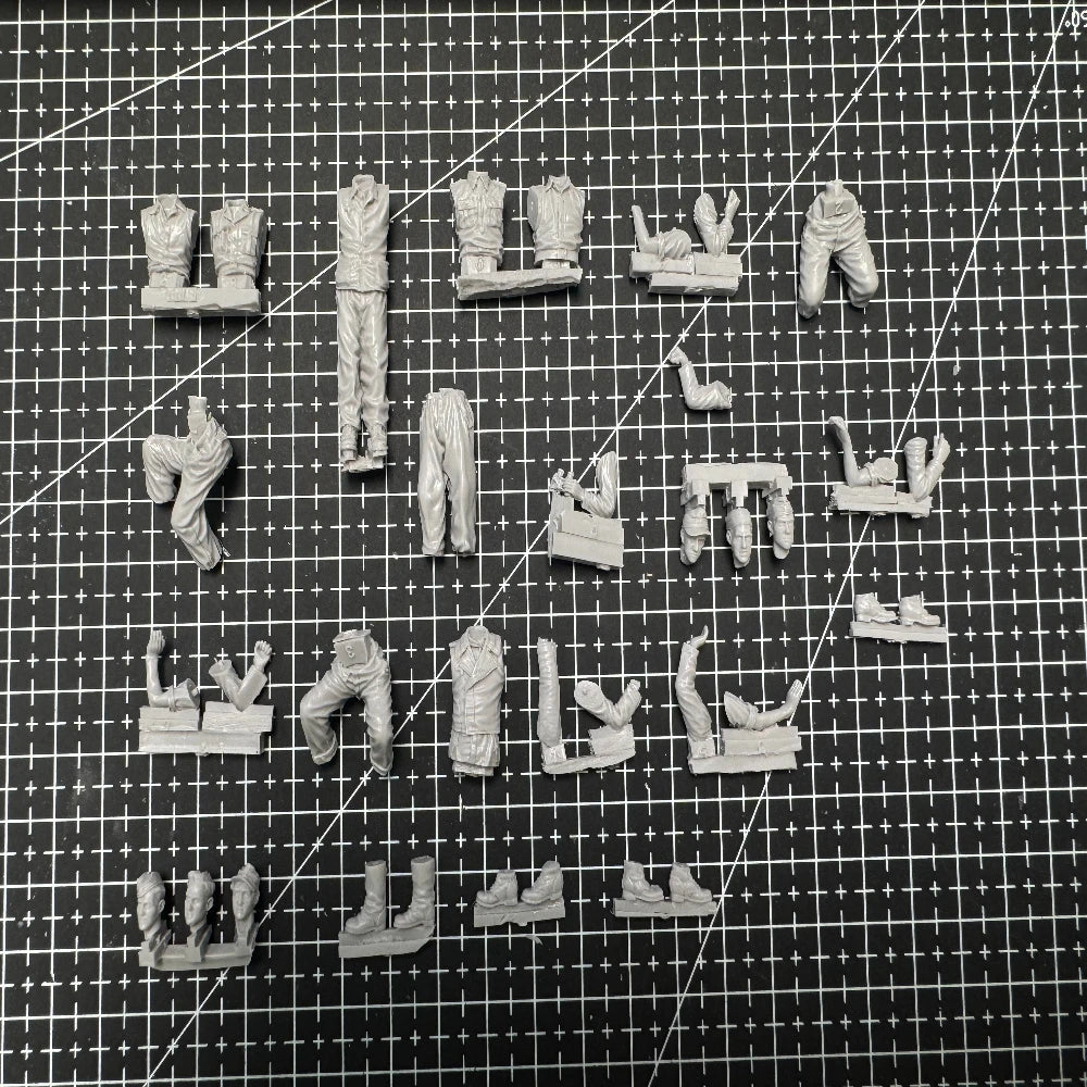 1/35 Modern Military Armored Squad, 6 Figures, Resin Model Diorama Kit, Unassembled and Unpainted