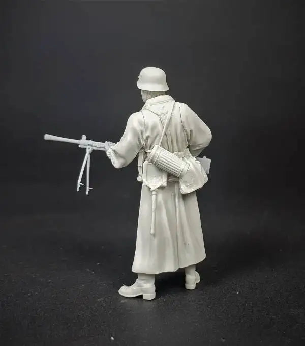 WWII German Wehrmacht Soldier — 1/35 Resin Figure