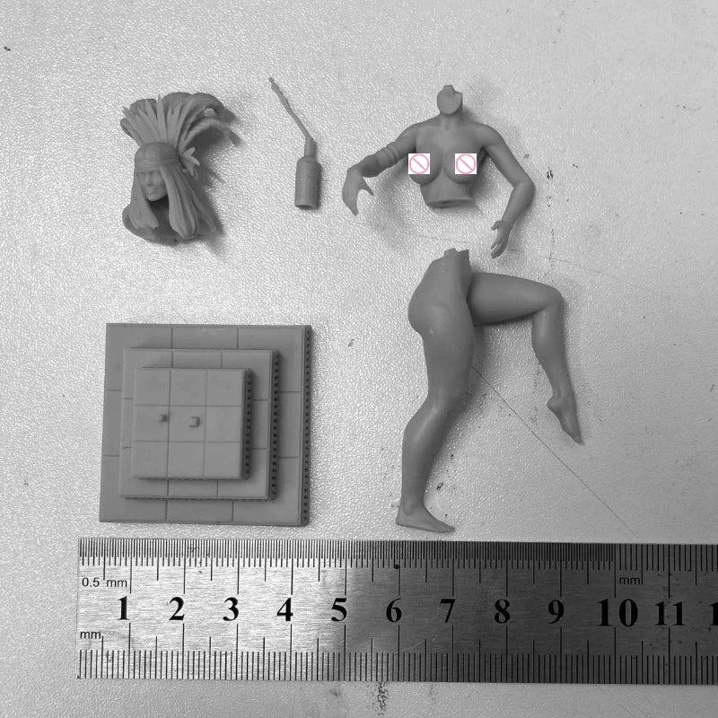 1/24 Medieval Priestess, Resin Model Figure Kit, Unassembled and Unpainted