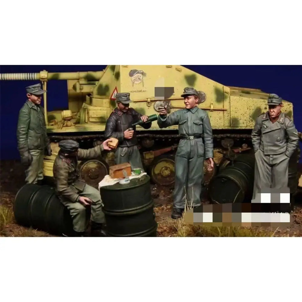 1/35 WWII Tactical Female Operators, 5 Figures, Resin Model Figure Kit, Unassembled and Unpainted