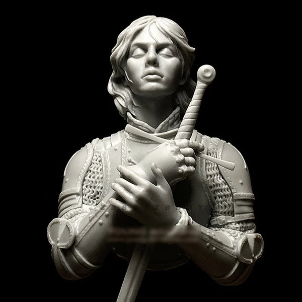 1/10 Medieval Female Knight in Armor with Broadsword, Resin Model Bust Kit, Unassembled and Unpainted