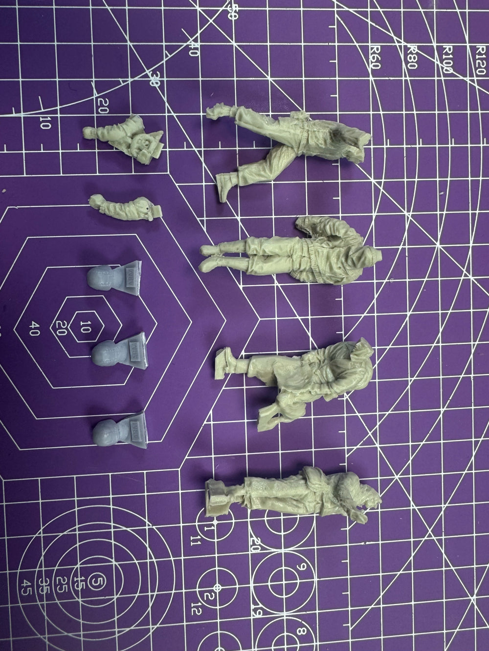 1/35 Modern Rescue Team, 4 Figures, Resin Model Figure Kit, Unassembled and Unpainted