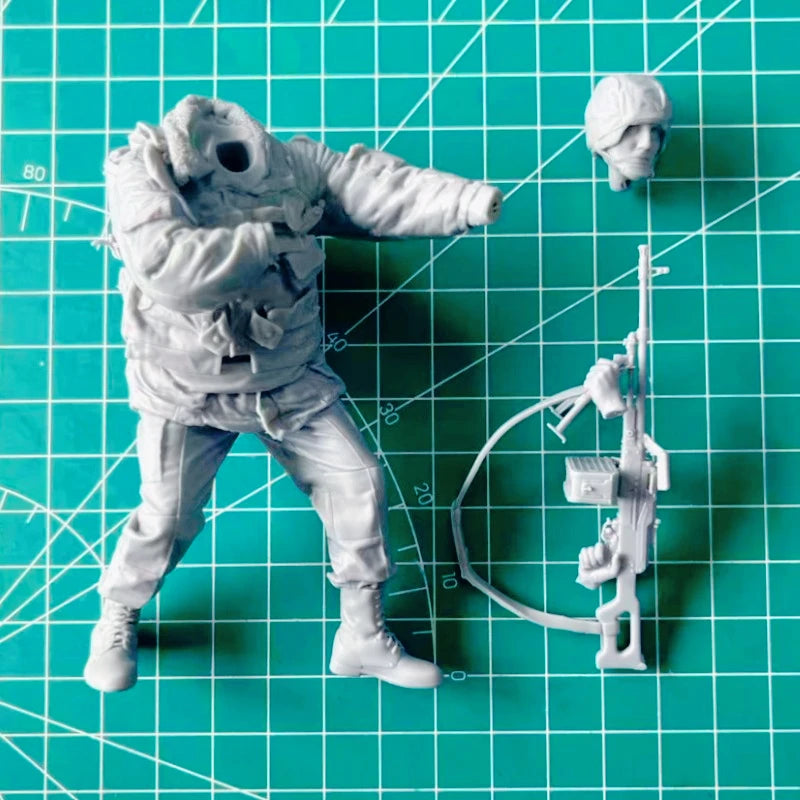 1/16 Modern Russian OMON Squad in Combat Positions, 4 Figures, Resin Model Figure Kit, Unassembled and Unpainted