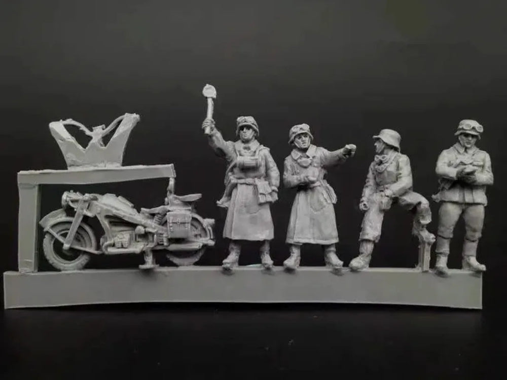 1/72 WWII German Soldiers with Motorcycle, 4 Figures, Resin Model Diorama Kit, Unassembled and Unpainted