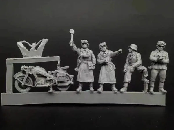 1/72 WWII German Soldiers with Motorcycle, 4 Figures, Resin Model Diorama Kit, Unassembled and Unpainted