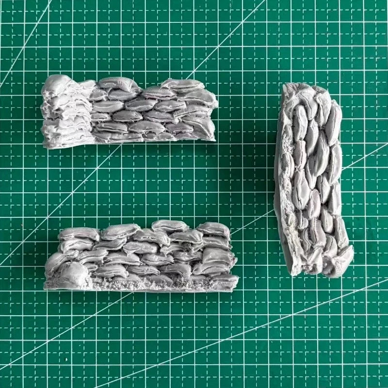 1/35 Sandbag Pile, Resin Model Terrain Kit, Military Theme, Unpainted