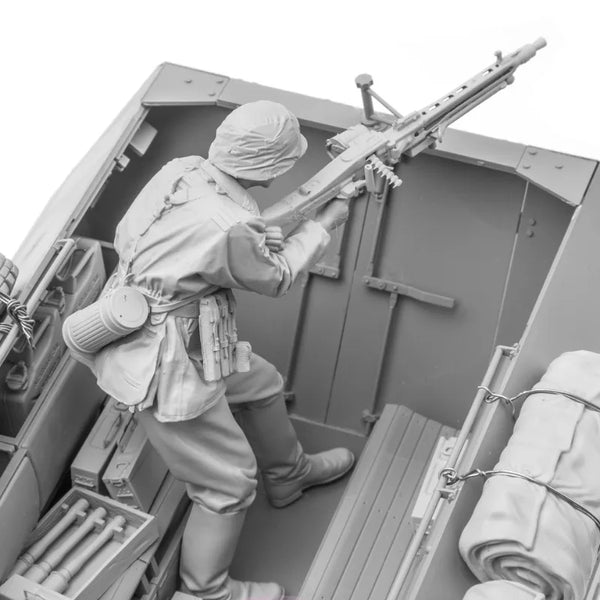 1/16 WWII German MG42 Gunner in Firing Position, Resin Model Figure Kit, Unassembled and Unpainted
