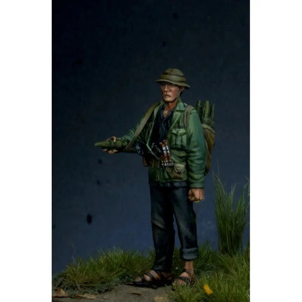 1/35 Vietnam War Vietnamese Militia Tank Hunter, Resin Model Figure Kit, Unassembled and Unpainted