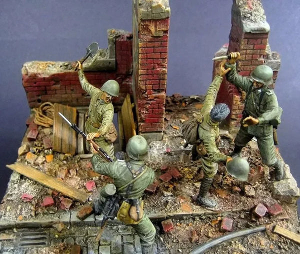 1/35 WWII Soviet Infantry Storming Fortified Building, 4 Figures, Resin Model Diorama Kit, Unassembled and Unpainted