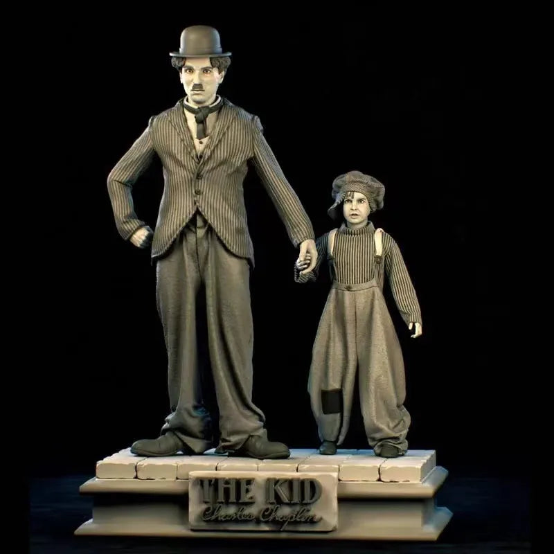 1/24 Charlie Chaplin the Kid, 2 Figures, Resin Model Figure Kit, Historical Theme, Unassembled and Unpainted