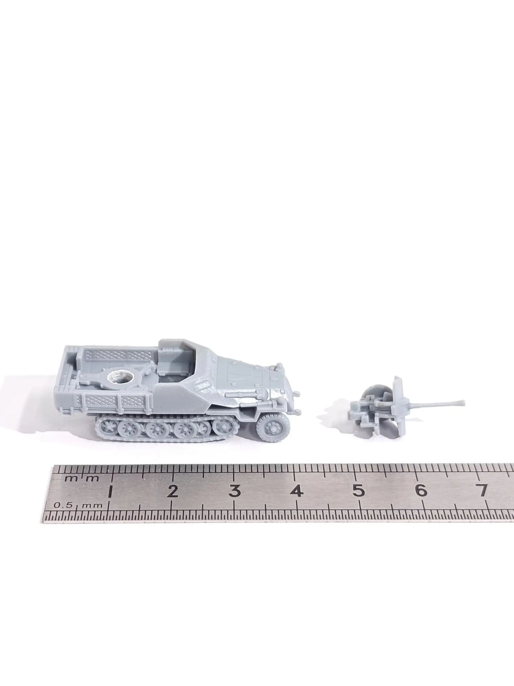 1/144 WWII German Sd.Kfz. 11/1, Resin Model Vehicle Kit, Unassembled and Unpainted