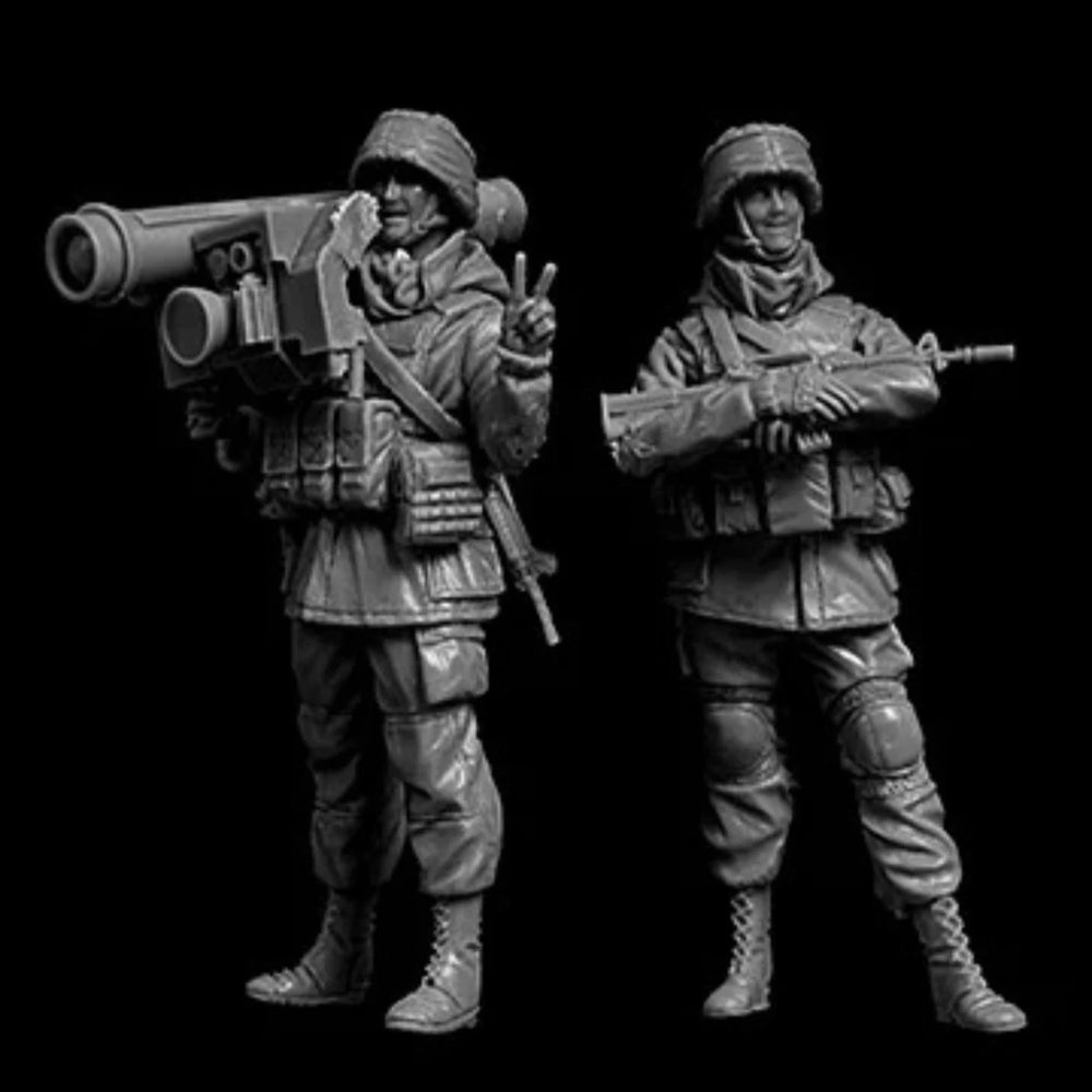 1/35 Modern Ukrainian Infantry Soldier, 2 Figures, Resin Model Figure Kit, Unassembled and Unpainted