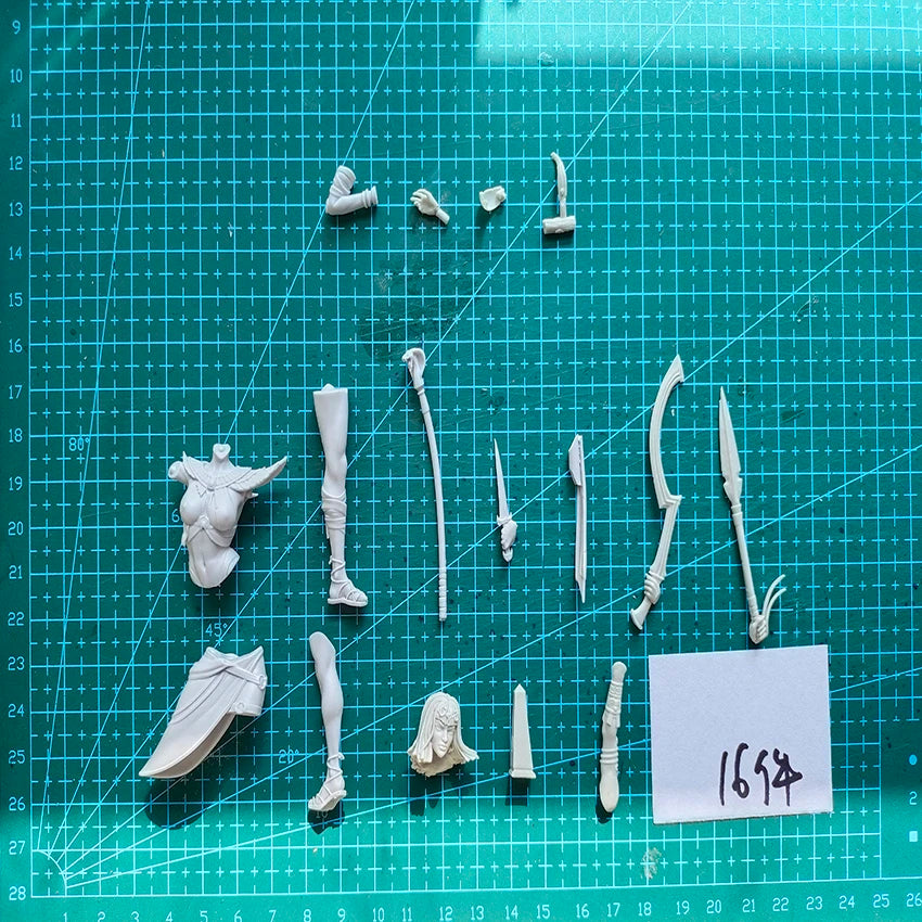1/24 Ancient Egyptian Fantasy Warrior, Resin Model Figure Kit, Unassembled and Unpainted