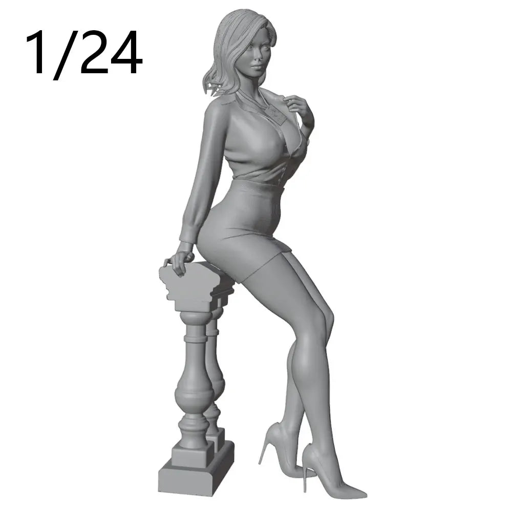 1/24 Female on Pedestal, Resin Model Figure Kit, Unassembled and Unpainted
