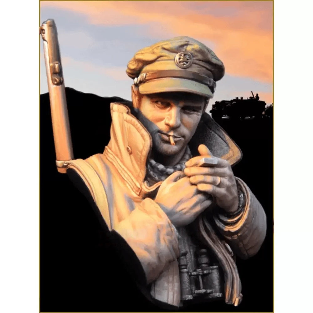 1/10 WWII German Infantryman with Rifle, Resin Model Bust Kit, Unassembled and Unpainted