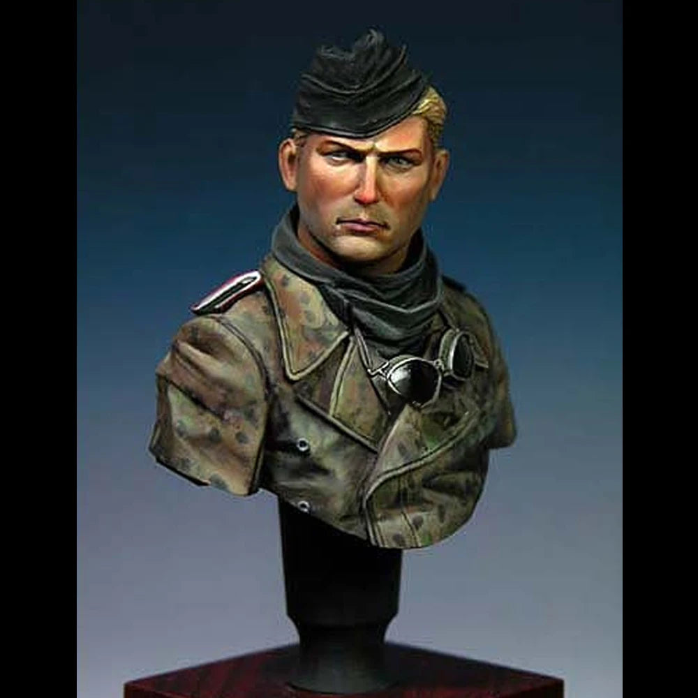 1/10 WWII German Tank Commander with Monocle, Resin Model Bust Kit, Unassembled and Unpainted
