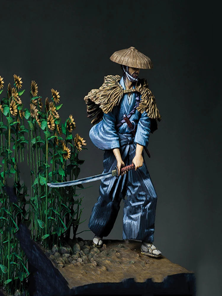 1/24 Ancient Warrior with Sword, Resin Model Figure Kit, Unassembled and Unpainted