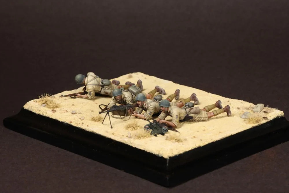 1/35 WWII German Soldiers Combat Scene, 4 Figures, Resin Model Figure Kit, Unassembled and Unpainted