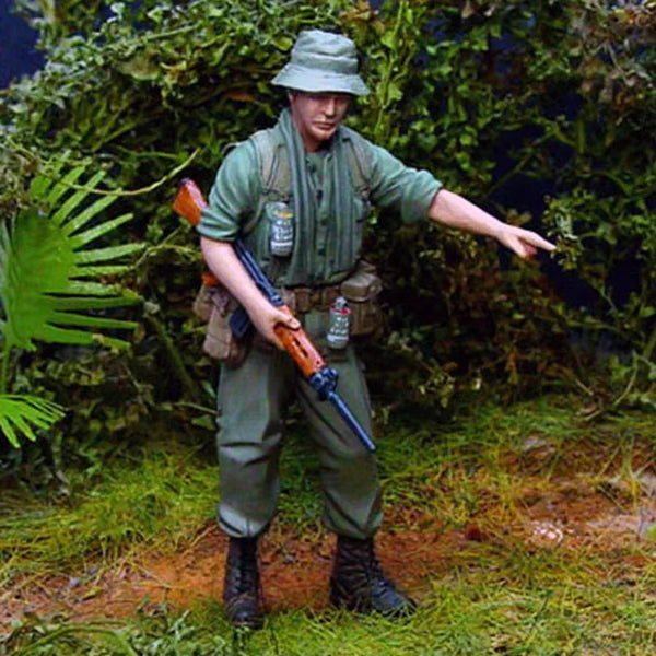 1/35 Modern Soldier Jungle Combat, Resin Model Figure Kit, Unassembled and Unpainted