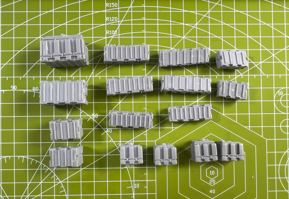 1/35 Modern Military Vehicle with Soldier, Resin Model Vehicle Kit, Unassembled and Unpainted