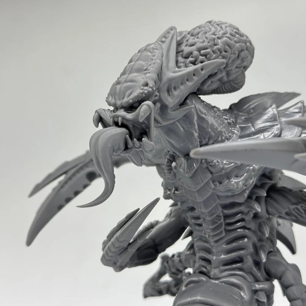 Alien Creature, Resin Model Figure Kit, Sci-Fi Theme, Unassembled and Unpainted