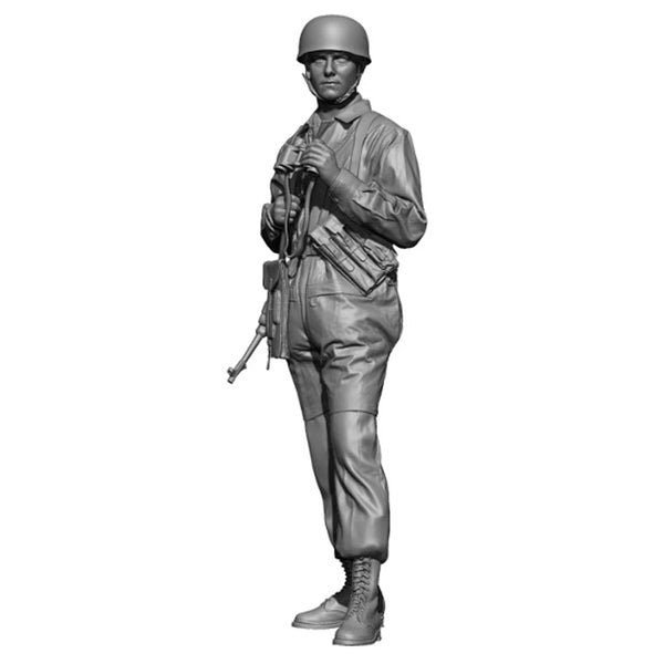 WWII Infantryman with Rifle — 1/35 Resin Figure