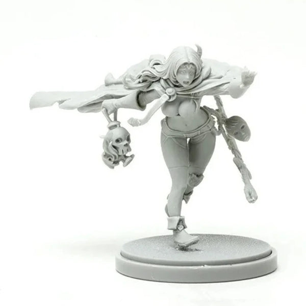 30mm Female Warrior Lunging with Dual Axes, Resin Model Figure Kit, Fantasy Theme, Unassembled and Unpainted