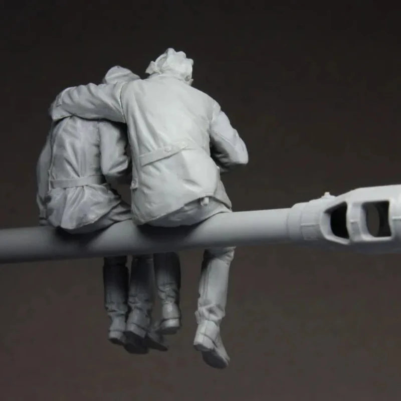 1/35 WWII Soviet Red Army Tankers, 4 Figures, Resin Model Figure Kit, Unassembled and Unpainted