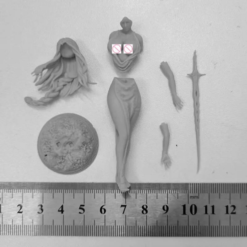 1/24 Queen Marika, Resin Model Figure Kit, Fantasy Theme, Unassembled and Unpainted