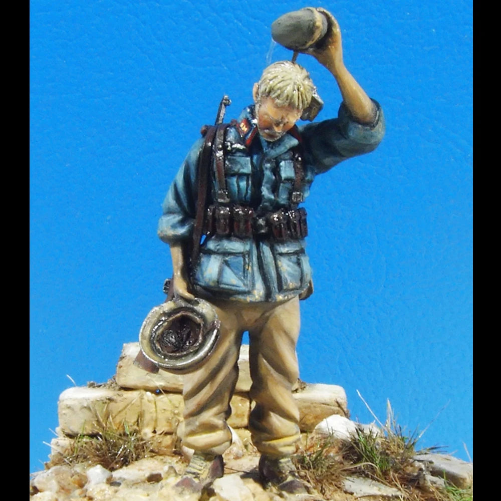 1/35 Modern Air Force Soldier, Resin Model Figure Kit, Unassembled and Unpainted