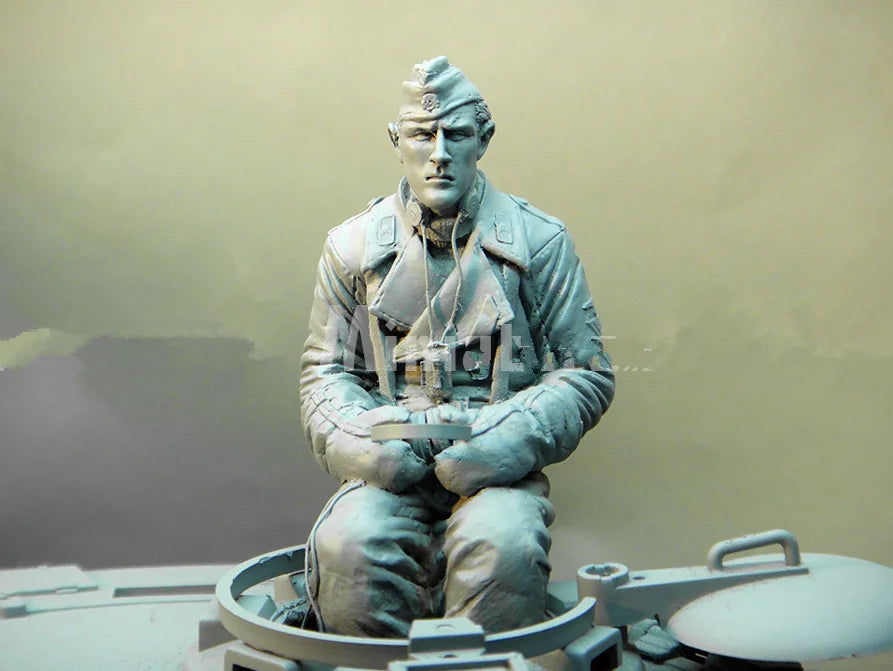 1/16 WWII German Tank Crew, Resin Model Figure Kit, Unassembled and Unpainted