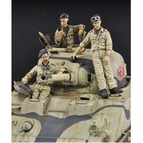1/35 WWII Afrika Korps Panzer Crew, 3 Figures, Resin Model Figure Kit, Unassembled and Unpainted