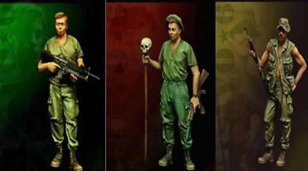 1/35 WWII Soldiers in Field Uniforms, 3 Figures, Resin Model Figure Kit, Unassembled and Unpainted