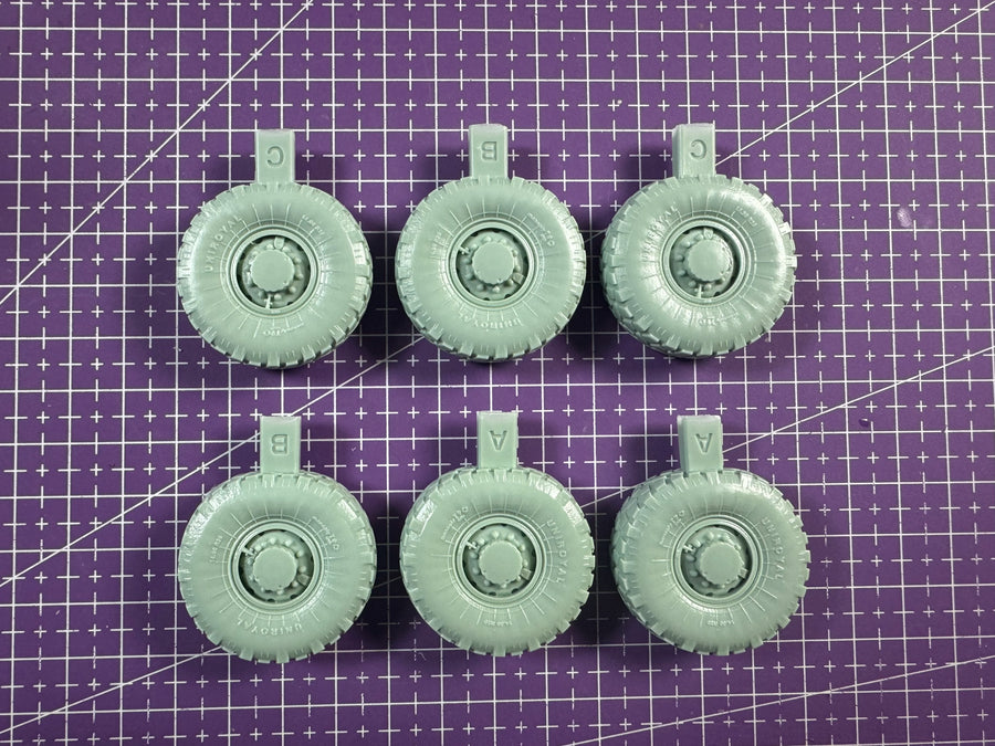 1/35 Cast Resin Model Assembly Kit, GK. Resin Tire Set, Unpainted (French VAB Armored Vehicle)