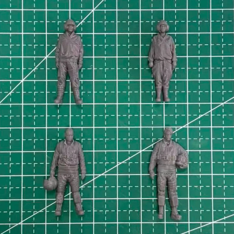 1/48 WWII Fighter Pilots, 4 Figures, Resin Model Figure Kit, Unassembled and Unpainted