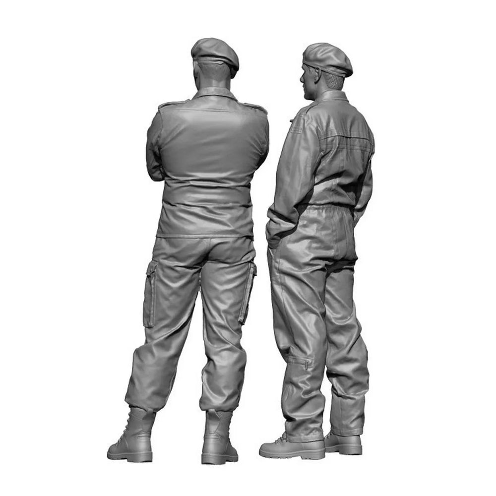 1/35 WWII German Tank Crew Briefing and Standing, 4 Figures, Resin Model Figure Kit, Unassembled and Unpainted