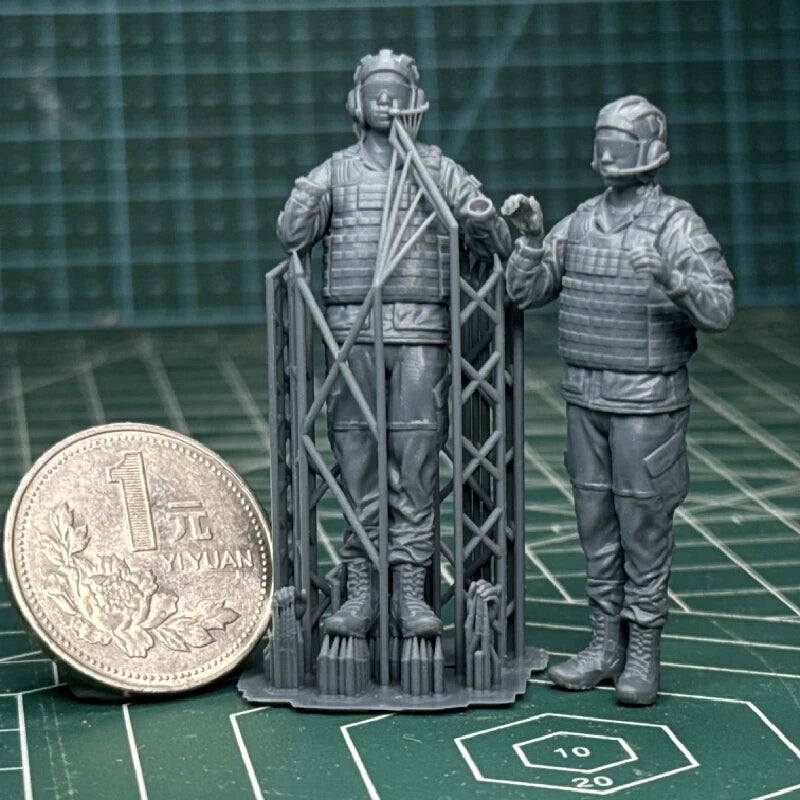 1/35 Modern Chinese Army Soldiers, 3 Figures, Resin Model Figure Kit, Unassembled and Unpainted