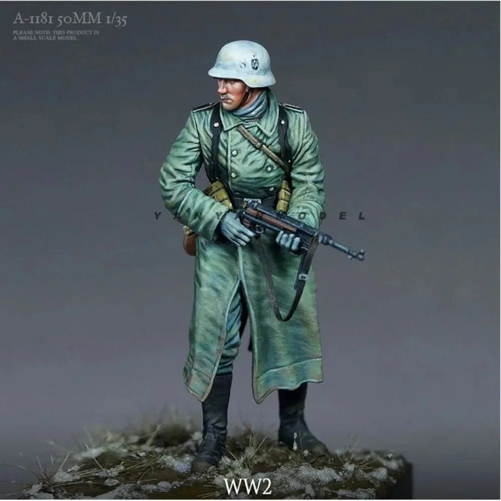 1/35 WWII German Infantry in Greatcoats, 3 Figures, Resin Model Figure Kit, Unassembled and Unpainted