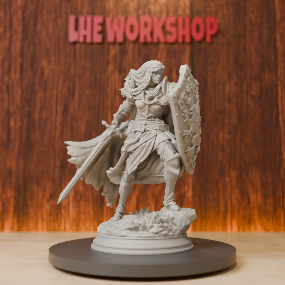 28mm Medieval Female Paladin, Resin Model Figure Kit, Unassembled and Unpainted