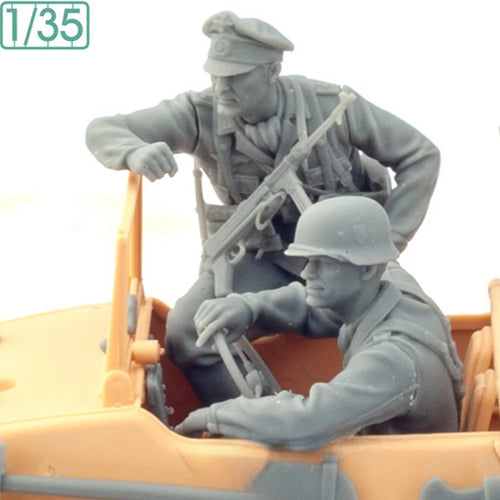 1/35 WWII German Schwimmwagen Crew, 4 Figures, Resin Model Figure Kit, Unassembled and Unpainted
