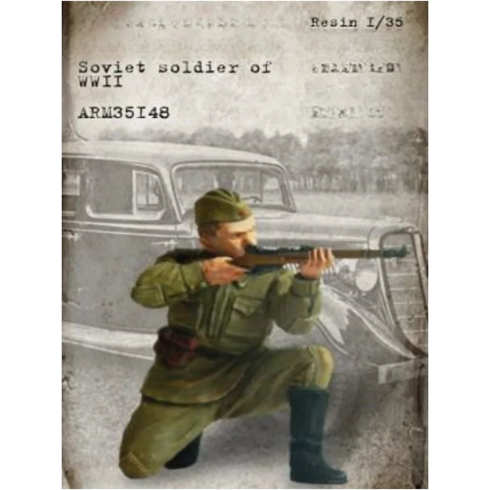1/35 WWII Soviet Soldier Advancing with PPSh-41, Resin Model Figure Kit, Unassembled and Unpainted