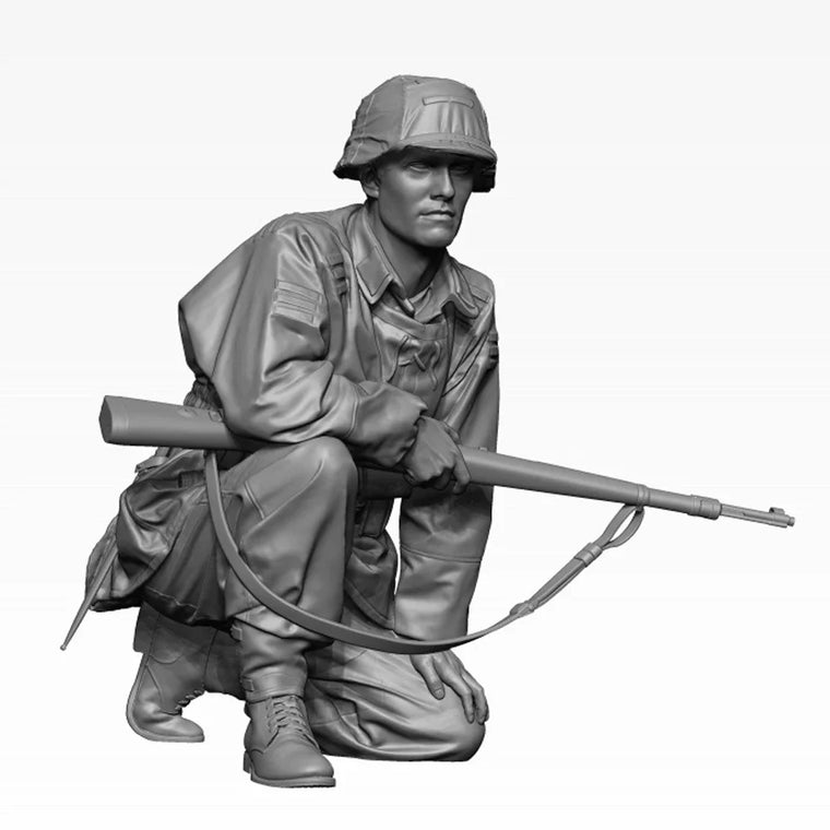 1/16 WWII German Infantryman Kneeling with Rifle, Resin Model Figure Kit, Unassembled and Unpainted
